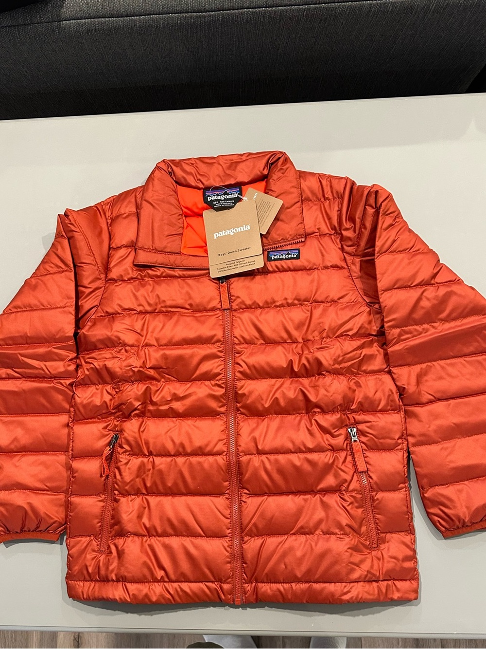 Patagonia boys down sweater jacket Roots red NWT traceable duck down NEW W TAGS